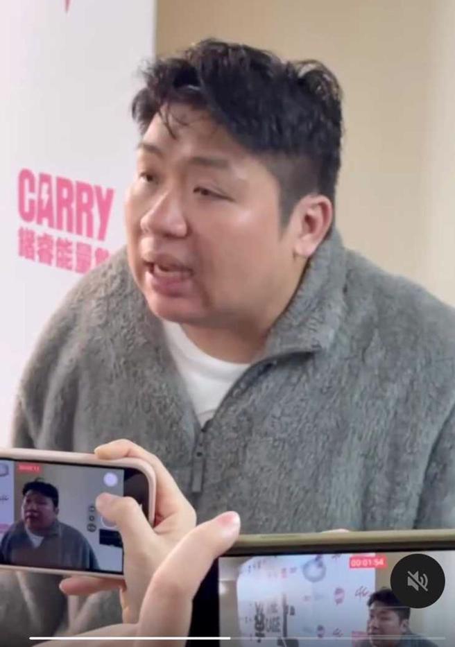 统神赛后被蹦板朋友打，让他又气又无奈。（图／ Threads／@eason_321go）