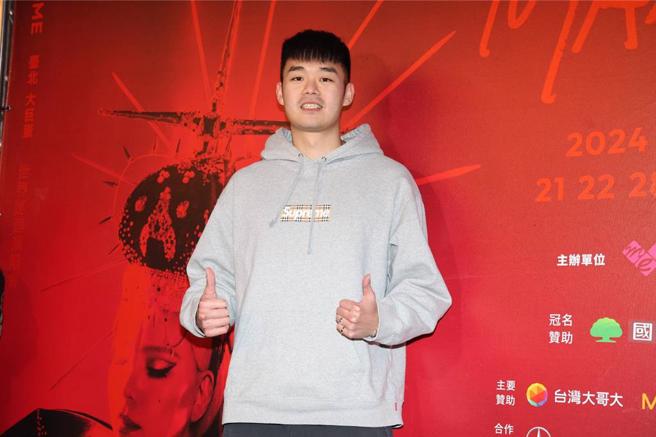 王齐麟朝圣阿妹大巨蛋演唱会，松口和未婚妻陈诗媛的婚礼进度。（图／邓博仁摄）