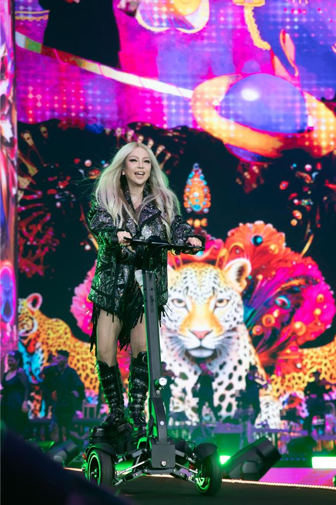 阿妹在大巨蛋举办演唱会（声动娱乐提供）