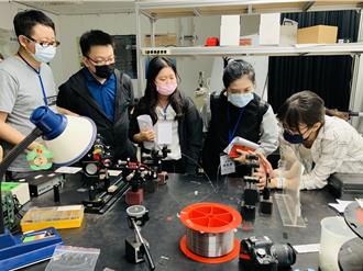 陽明交大半導體產業人才養成基地 3年累計392人結訓解決人才短缺