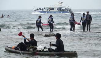 小琉球自由潛水盛行 鵬管處設潛水旗幟標界防人船衝突