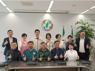 中市議會民進黨團幹部今交接 新系王立任擔任總召