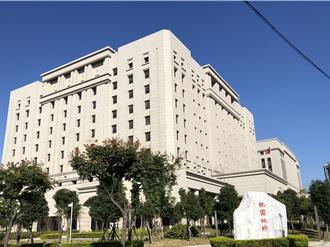 19歲女奪刀阻輕生 竟誤殺21歲男友遭起訴