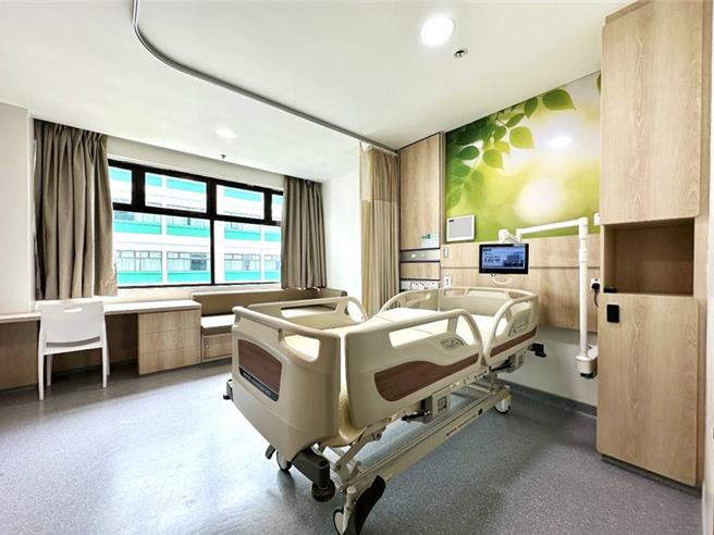 由联新国际集团协助马来西亚仁爱医院所打造的全马首间智慧病房。(联新国际医院提供／吕筱蝉桃园传真)