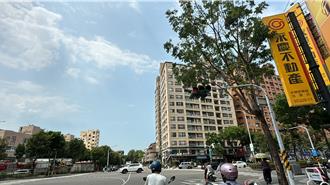 楠梓無預警停電！影響近2000戶 摸黑吃飯遭虧「聖誕餐很有fu」