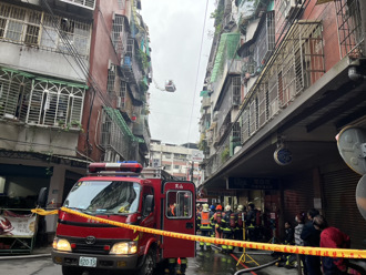 悲慘平安夜！新北中和公寓惡火　1人陳屍屋內明顯死亡