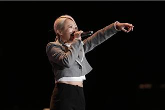 戴愛玲頂10度低溫開唱！吉力吉撈．鞏冠也高歌