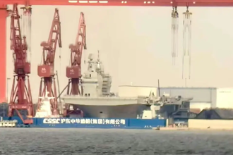 陸076兩棲攻擊艦首艦即將下水 排水量5萬噸搭載電磁彈射器