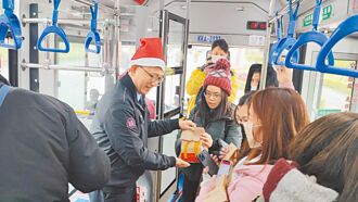 大坪顶循环公车 桃发早餐宣传转乘