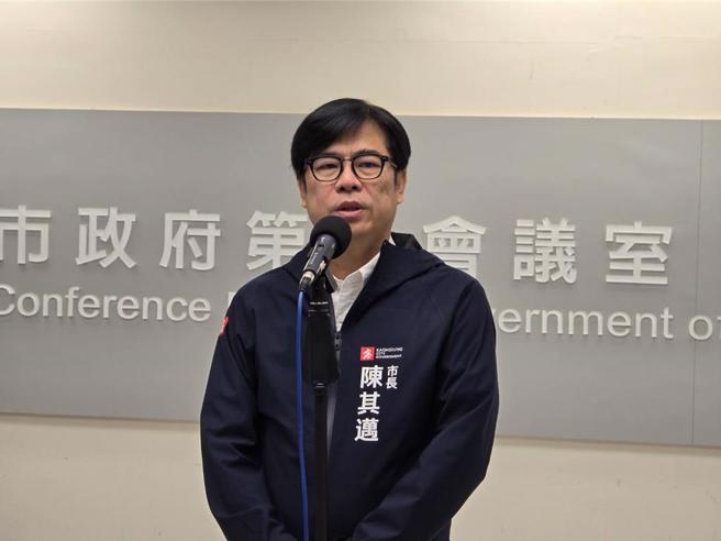 
民进党高雄市长陈其迈今（24）日公开抱怨，国民党立委柯志恩在《财划法》通过前，曾当面告诉他「这个会期不会通过」，但最终仍强行通过，「这个是失信于我」，对此表示非常遗憾。（柯宗纬摄）