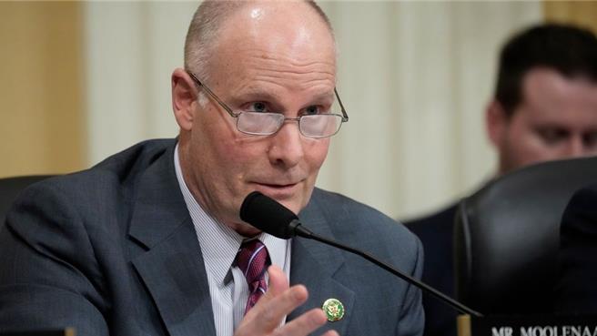 美國眾議院「中國問題特別委員會」主席穆勒納爾（John Moolenaar）23日表示，他對川普有信心，認為川普是解決TikTok問題的「完美領袖」。（美聯社）