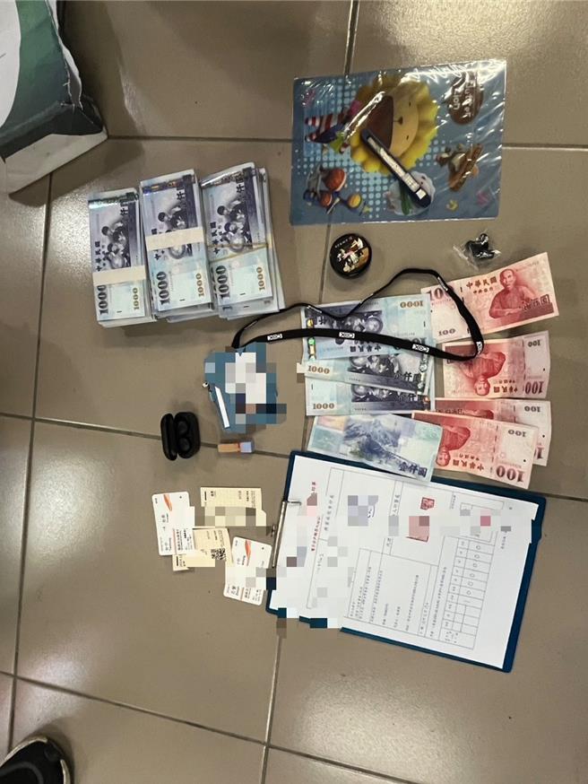 28歲高姓女子陷網路愛情陷阱淪詐騙集團車手，取款時遭警方逮捕。（警方提供／葉靜美彰化傳真）