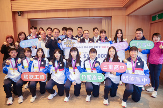 世中运》收耶诞礼！ 新北小将获颁奖励金 