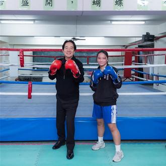 夢想當教練  賴清德探總統教育獎得主   勉勵向林郁婷看齊