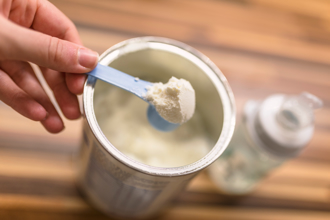 爸媽注意！嬰兒食品標示新制元旦上路 修正重點一次看