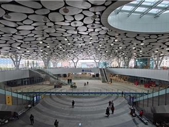 高雄車站地下祕境大公開！神秘「9又4分之3月台」曝光