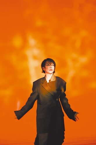 林憶蓮送驚喜預告明年巡演