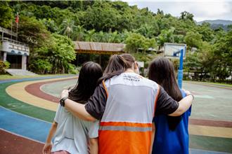 中部服務1.3萬名兒少 世界展望會紅包傳愛活動開跑