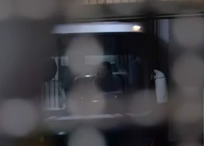 柯文哲、沈庆京、应晓薇、彭振声、李文宗押解到北检。(中天电视)