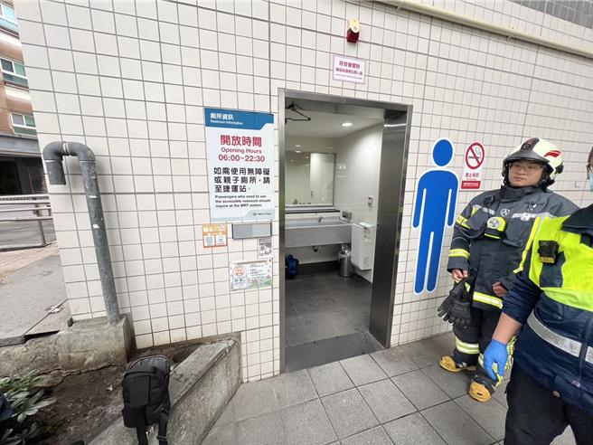 新北市新店区今日传出2游民起纠纷，其中一人竟拿出刀具砍伤对方的事件。（新店警分局提供）