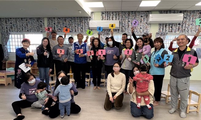 高雄市美浓区第2处公共托婴中心今（26）日正式竣工启用，将自2025年1月起提供客家风格的优质托育服务。（林雅惠摄）