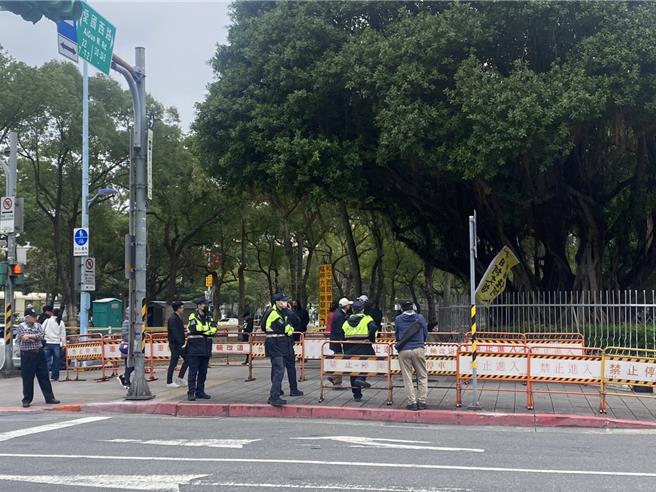 下午2时未见北检有声援群眾出现。（李文正摄）