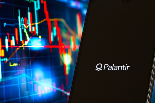 Palantir成为标普500最大飙股，超越辉达或特斯拉。（示意图/达志影像/shutterstock）