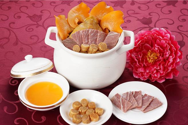 套餐组之外，还有火瞳干贝排翅盅等单点佳肴。（义大天悦饭店提供）