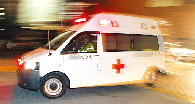 台北市萬大路發生雙屍輕生案件，救護人員到達已經明顯死亡。（中時資料照）