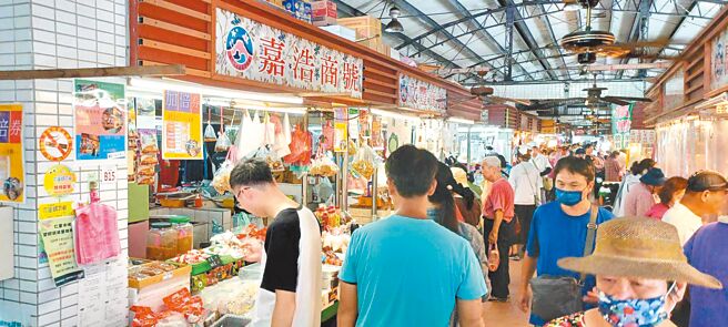 花蓮縣吉安鄉公所27、28日將在轄內仁里市場、慶豐市場、黃昏市場及三角市場等4處傳統市場，發放面額200元的市場加倍券，希望藉此刺激買氣，復甦災後的庶民經濟。圖為仁里市場。（吉安鄉公所提供／羅亦晽花蓮傳真）