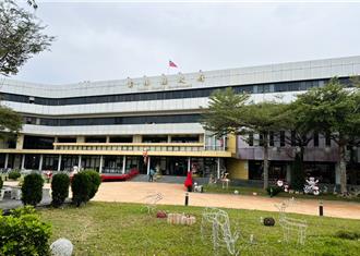 雲林縣府帶頭減碳！辦公大樓年排碳量曝光 公務車燃油最多