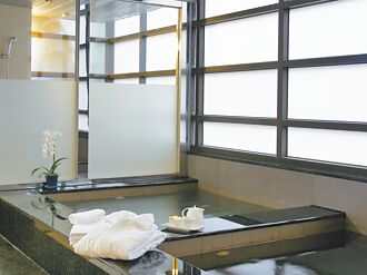 溫泉食旅一日遊祭優惠