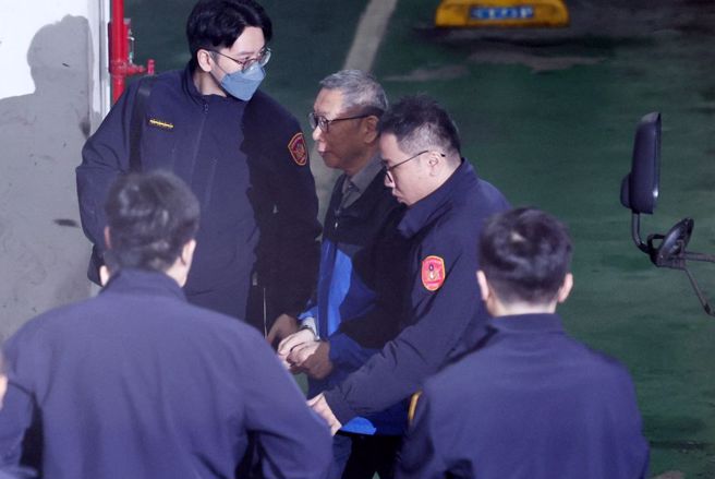 石明谨说，柯文哲贪污所涉金额低于外界预期，检方指控的金流证据也并不稳固，未来方向并不晦暗，但关键仍在于图利罪是否成立。（图 / 杜宜谙摄）