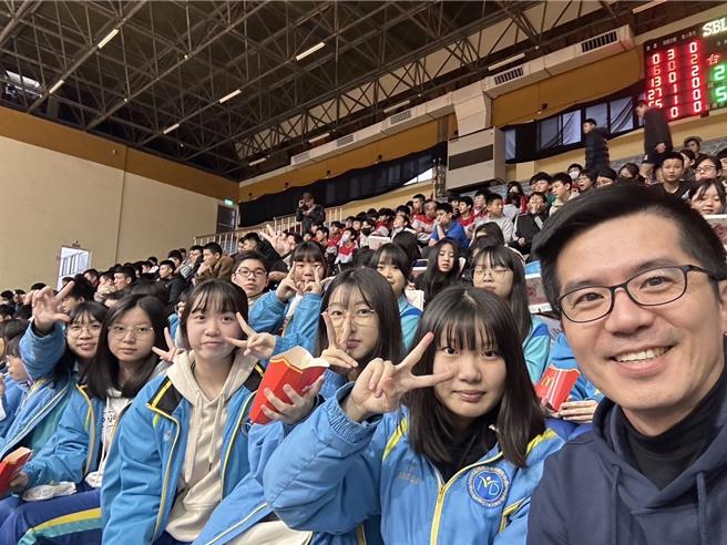 第22届SBL暨第20届WSBL超级篮球联赛，27日起在基隆市立体育馆展开3天热身赛，每天各4场，全部免费入场。（基市府教育处提供／徐佑升基隆传真）