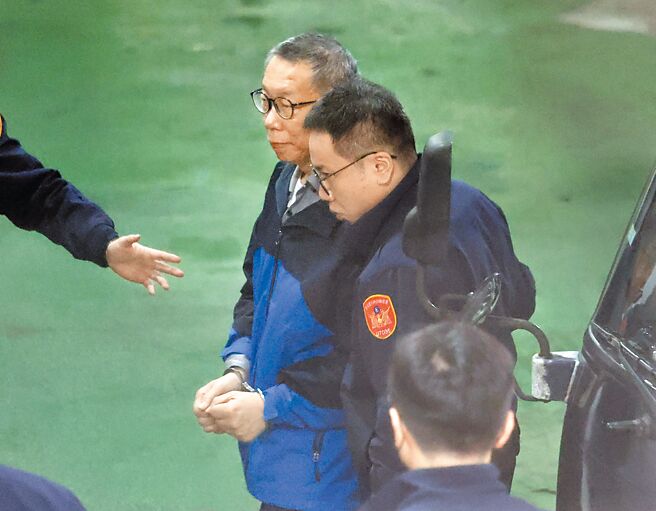 台北地检署侦办京华城案、政治献金案26日侦查终结，起诉提解在押的民眾党主席柯文哲。（姚志平摄）