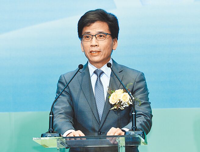 金管会主委彭金隆26日宣布，「纯网保」政策将修正改为「数位保险公司」。（本报资料照片）