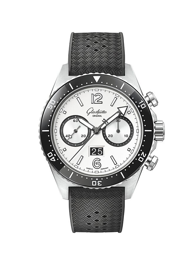 格拉苏蒂原创「银幕」计时码表，黑色橡胶表带款47万元。（Glashuette Original提供）