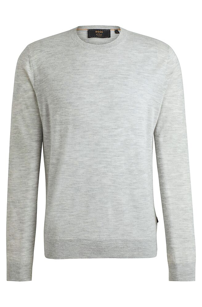 BOSS浅灰色圆领喀什米尔毛衣，2万400元。（BOSS提供）