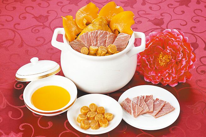 套餐組之外，還有火瞳干貝排翅盅等單點佳餚。（義大天悅飯店提供）