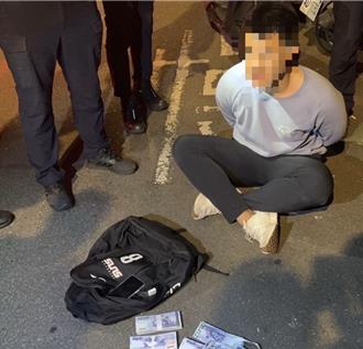 車手路邊清點大批現鈔   巡邏警起疑盤查救回130萬