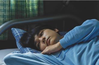 吉澤亮難敵外界異樣眼光 大考失利竟遷怒聽障母親