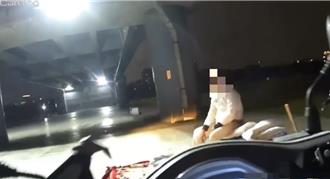 板橋男街友霸佔「公園橋下空間」 突發狂持刀恐嚇民眾遭逮