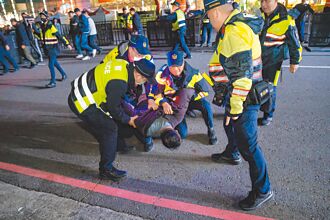 迎跨年 高雄演练防原子笔之乱重演