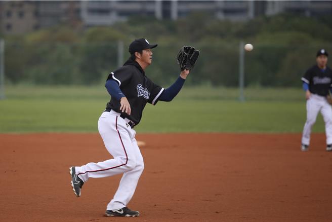 高国辉镇守三垒。（李弘斌摄）