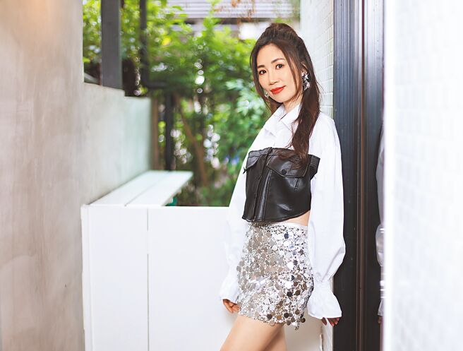 向蕙玲近來推出新專輯，熱唱動感歌曲。（陳俊吉攝）