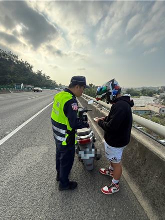 17歲少年無照飆國道辯「導航帶的」    警：最高可罰3萬