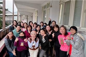 基隆市府培訓托育人才 22人結訓將輔導考證、媒合服務