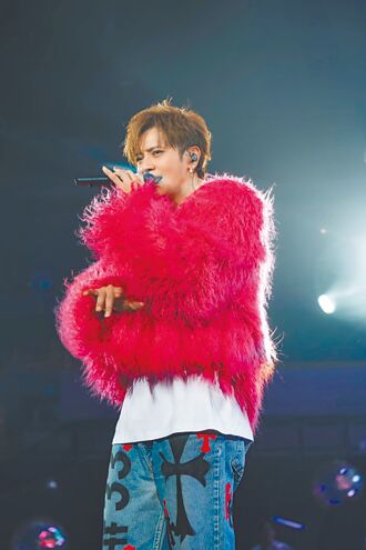 小豬演唱會變尾牙嚷很划算