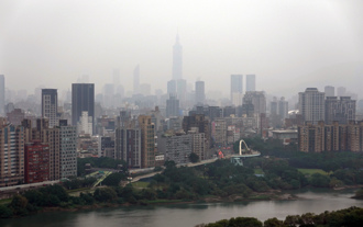 跨年霾害來襲！環境部：31日全台空品亮橘燈