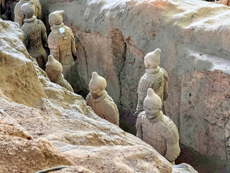 兵馬俑面朝不同方向 站位大有玄機！專家：立體兵書